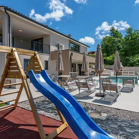Mochi, A Beautiful Modern In A Tranquil Enviroment Holiday home *
