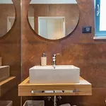 Mochi, A Beautiful Modern In A Tranquil Enviroment