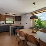 Mochi, A Beautiful Modern In A Tranquil Enviroment Hébergement de vacances
