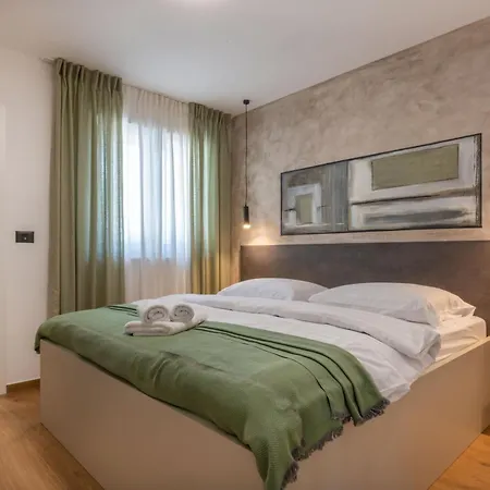 Mochi, A Beautiful Modern In A Tranquil Enviroment * Pican